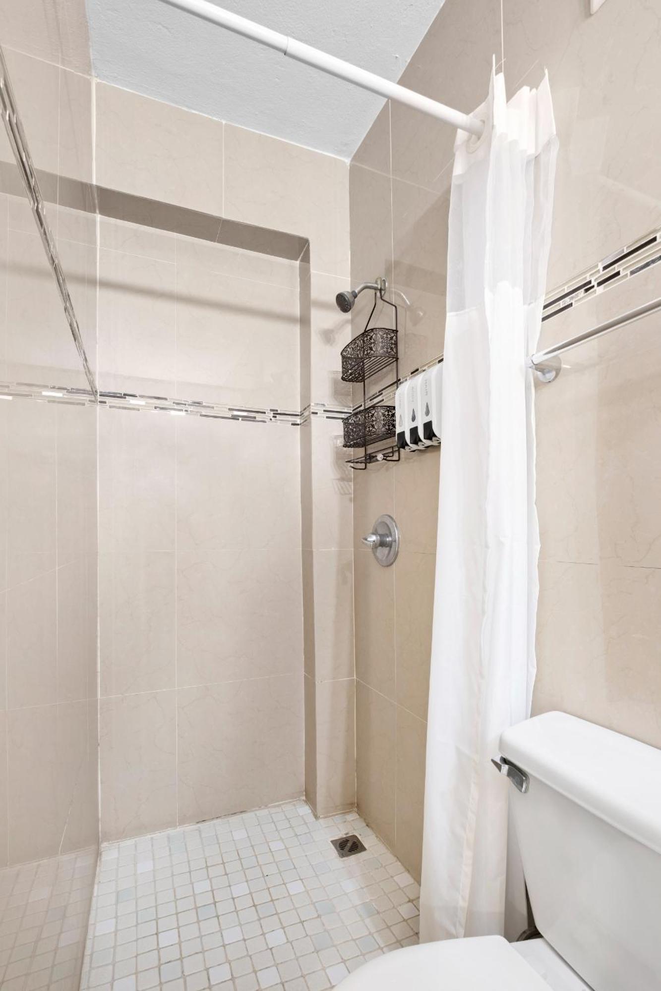 Prime Location At Condado Beach 1Br 1Ba - Apt 8 San Juan Buitenkant foto
